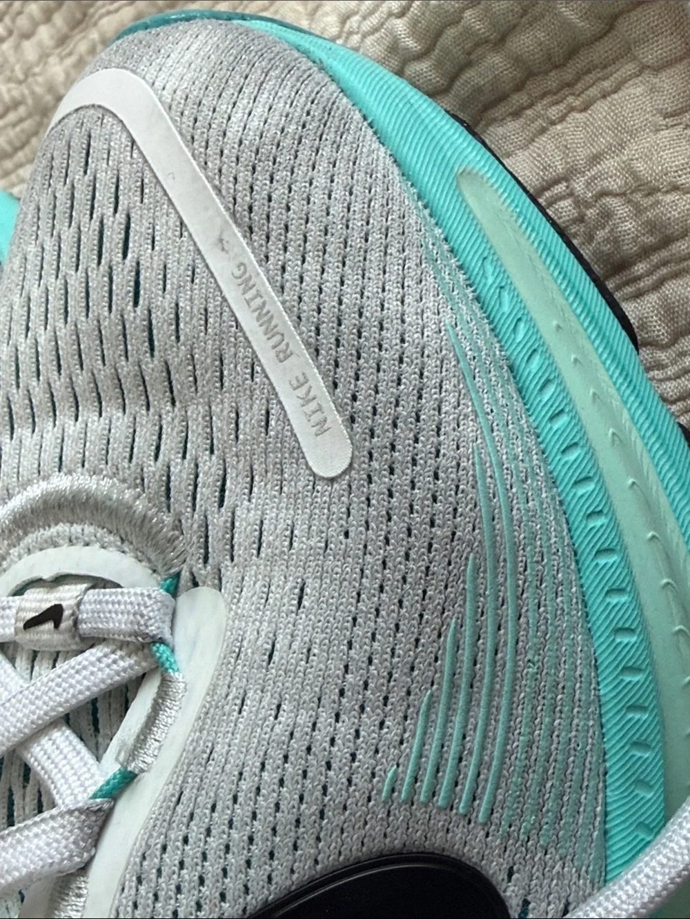 Nike Vomero 18 Light Gray & Teal Girls' Sneakers with Black Swoosh